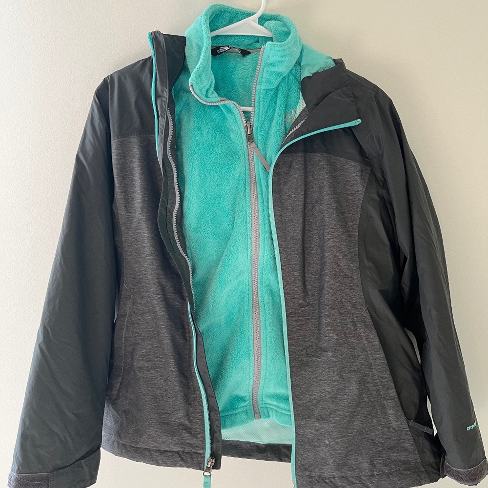 2 Piece North Face Fleece Zip-up w/ Outer Shell Jacket in Mint and Grey Size L